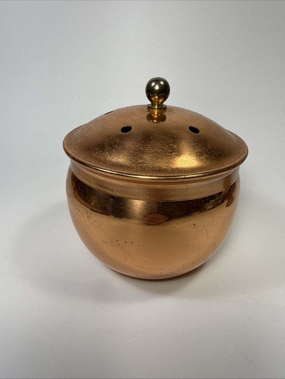 Copper craft Guild Made In USA Copper Planter Pot With Lid L1